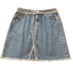 LOFT Denim Blue Distressed Hem Mini 90’s Style Skirt Size 2 Western style